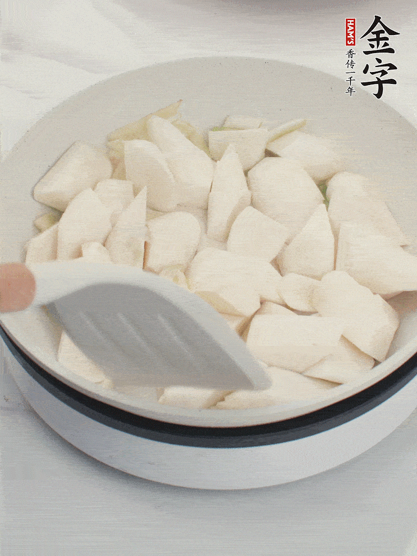 加茭白煸炒。